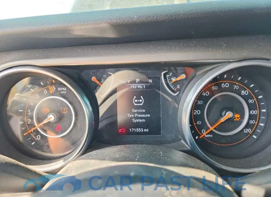 1C4HJXDG3JW155351# 9