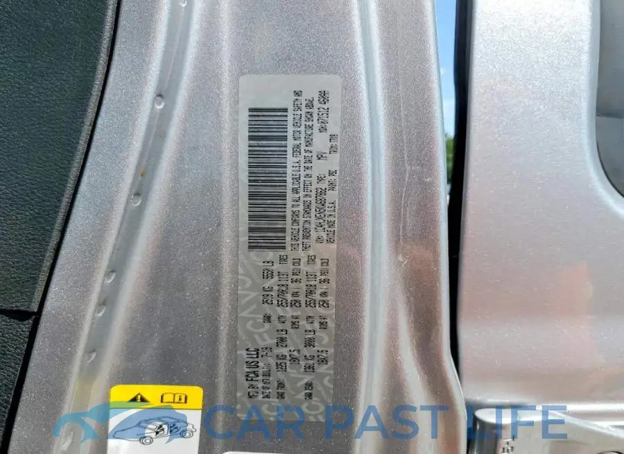 1C4HJXEN5KW687862# 13
