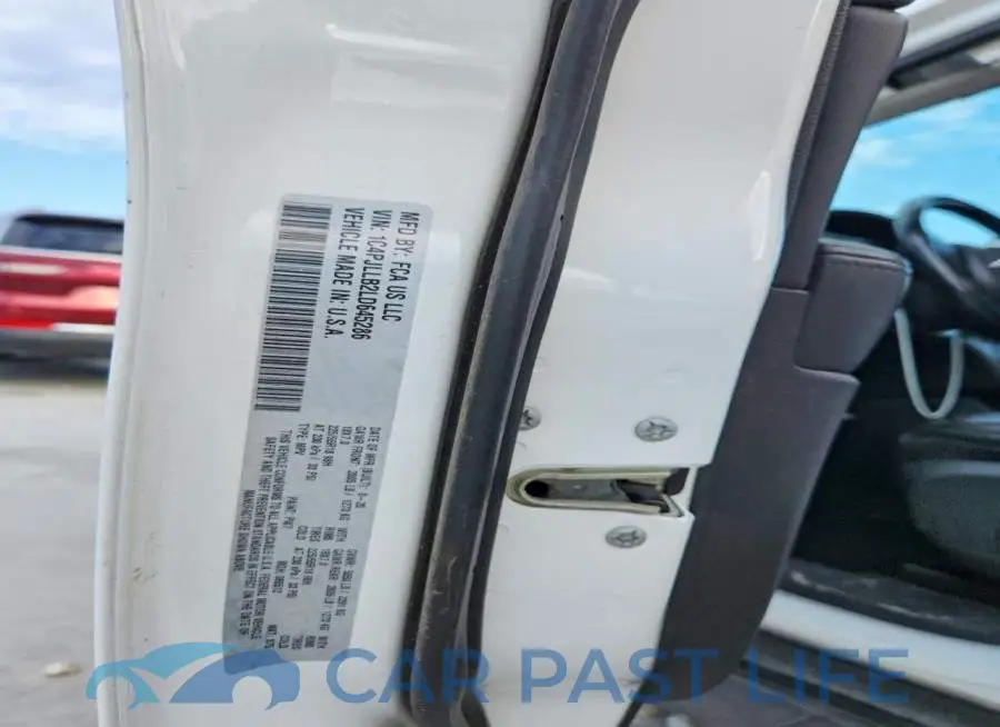 1C4PJLLB2LD645286# 13