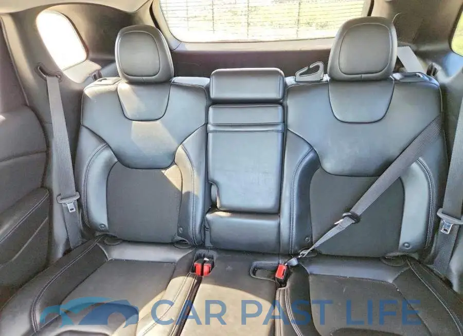1C4PJLLB9KD202454# 10