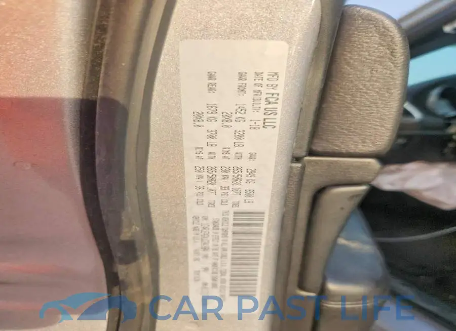1C4RJEAGXJC241884# 14