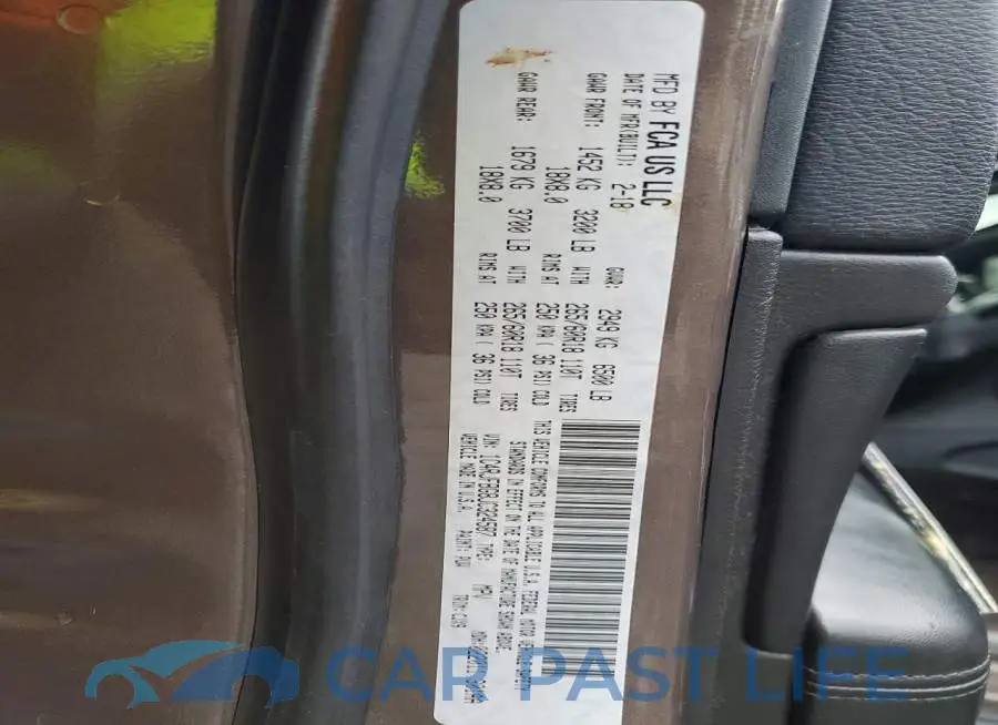 1C4RJFBG8JC324587# 14