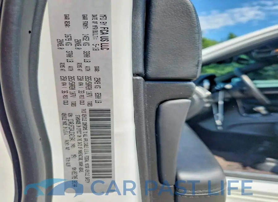 1C4RJFCG4JC421641# 13