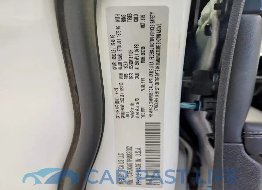 1C4RJKAG7P8882002# 14