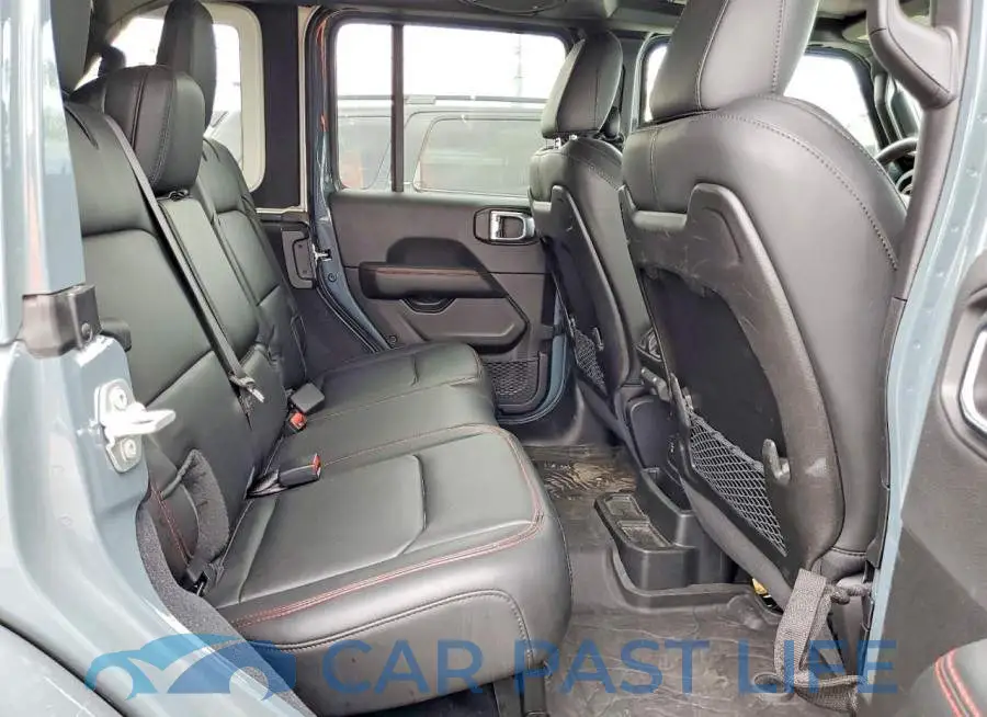 1C4RJXFG9RW197696# 10