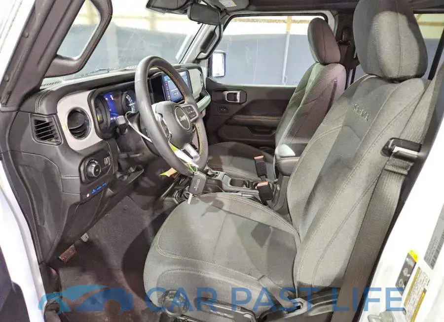 1C4RJXP63RW270812# 7