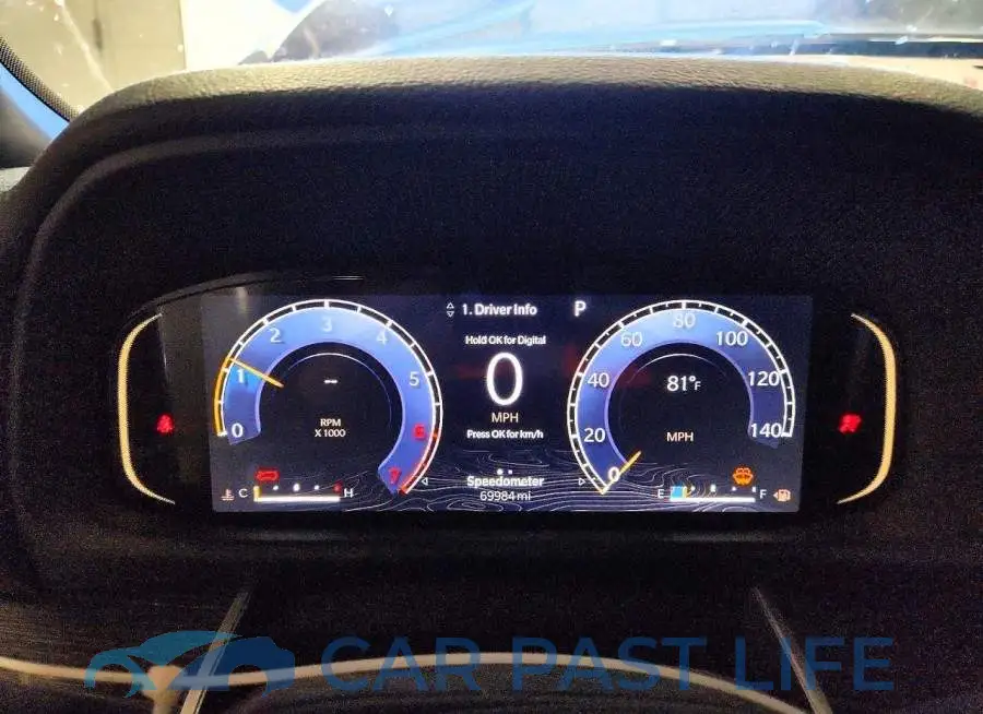 1C4SJVBT8NS211890# 9