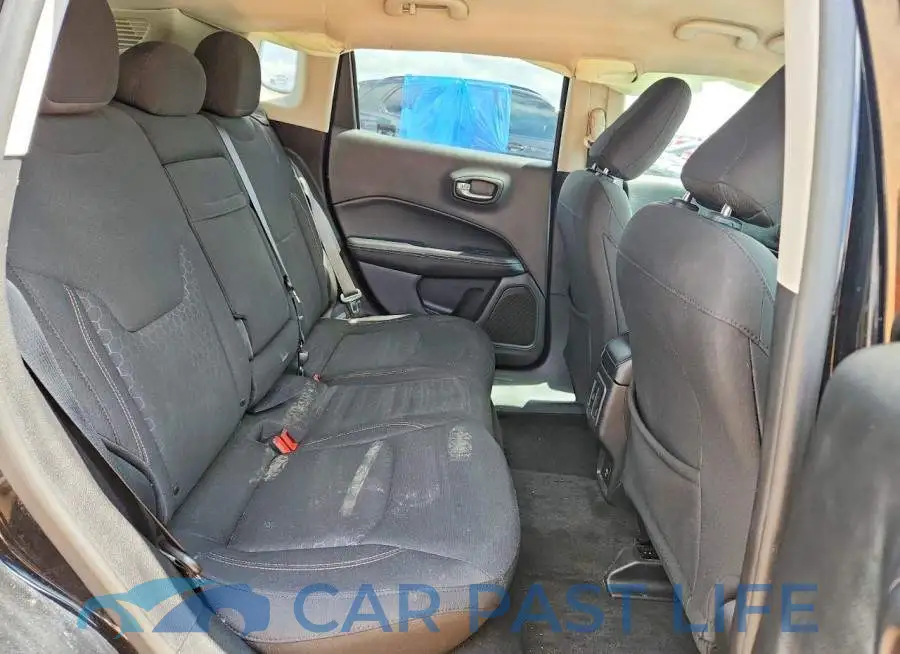 3C4NJCAB2JT181546# 11