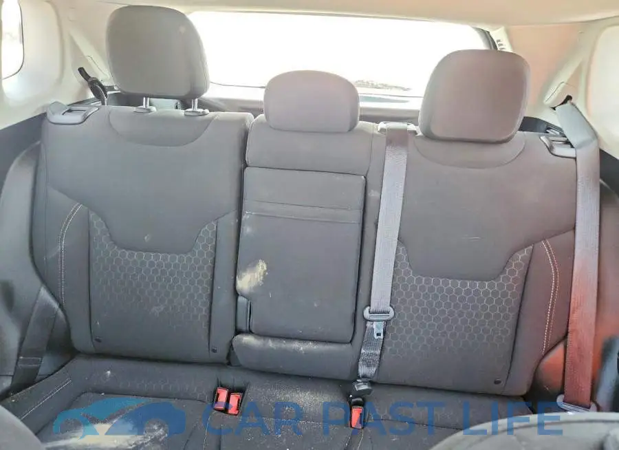 3C4NJCAB4JT369033# 10