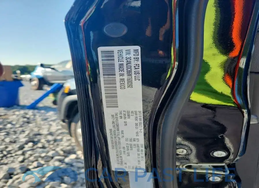 3C4NJDCB6MT600392# 13