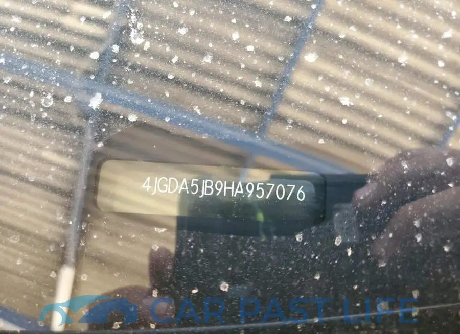 4JGDA5JB9HA957076# 13