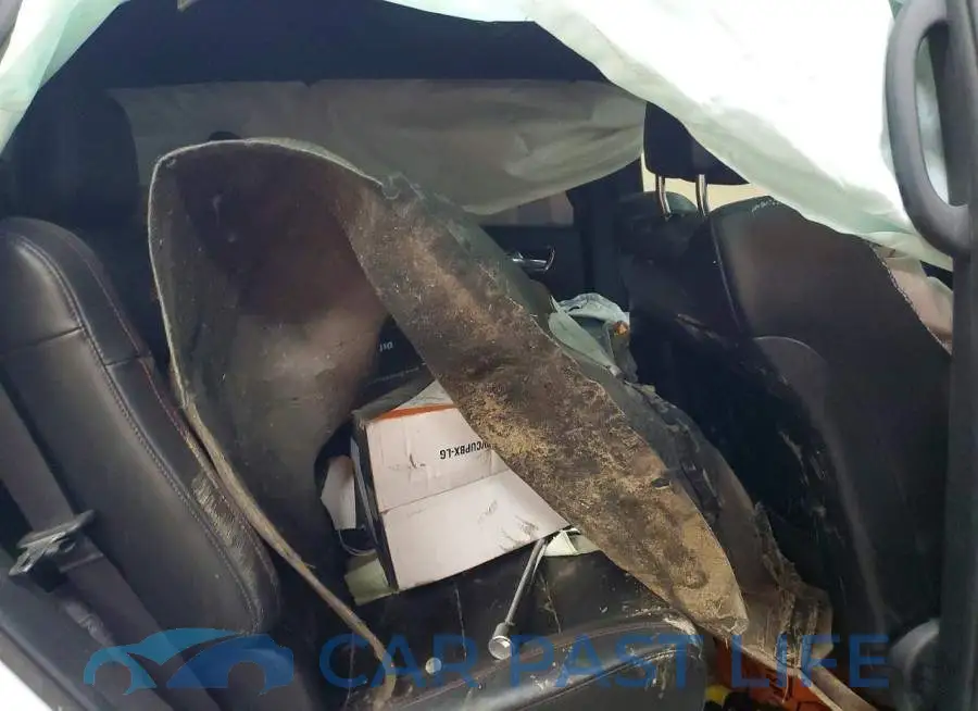 1C4SDJCT0JC415361# 11