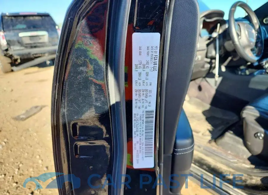 1C4SDJET8JC101826# 14