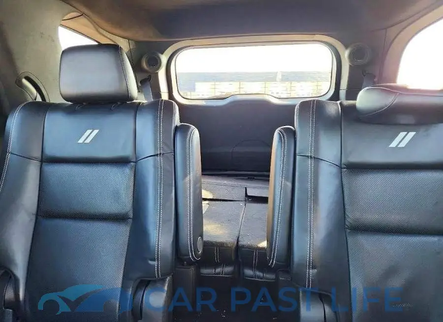 1C4SDJET8JC101826# 10