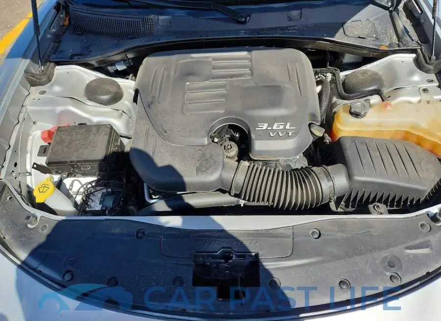 2C3CDXBG8NH161174# 11