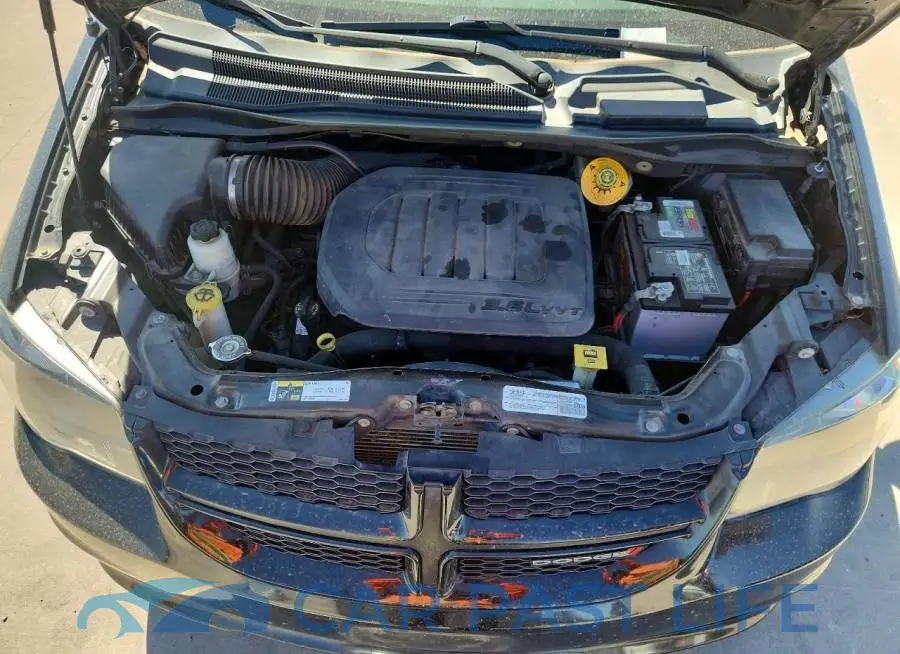 2C4RDGEGXKR595782# 11