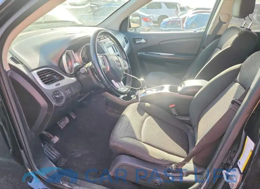 3C4PDCAB6LT180841# 7
