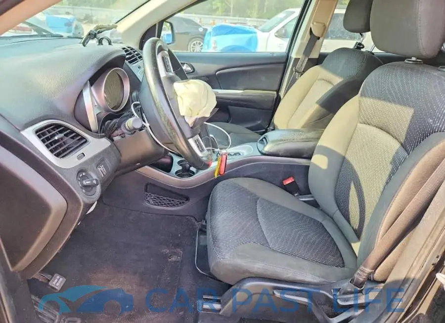 3C4PDCBB7KT687096# 7