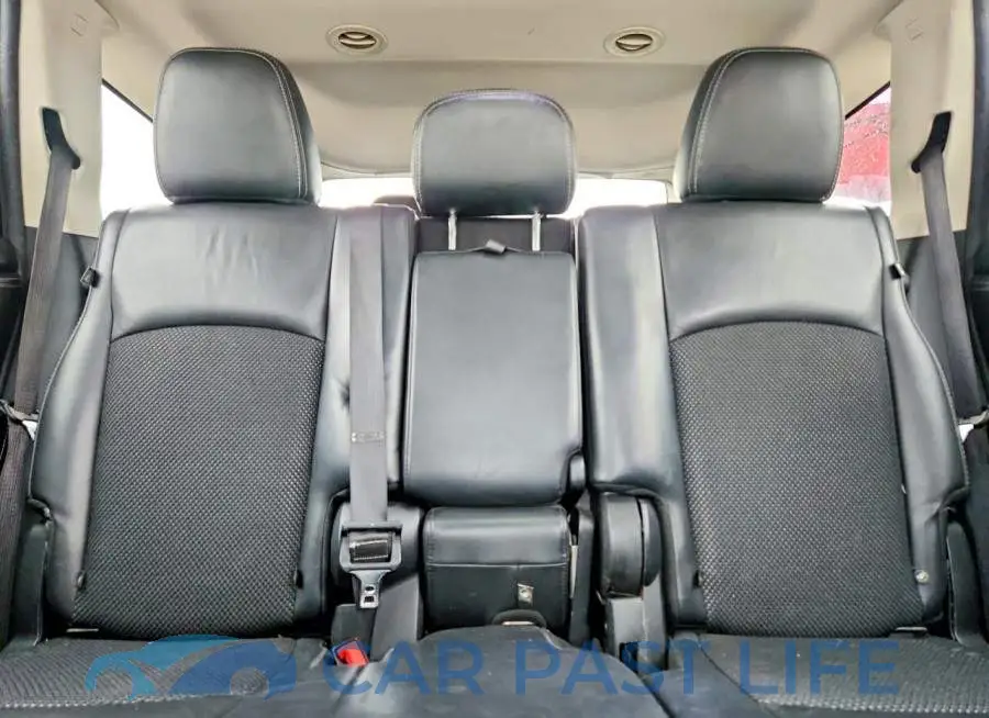 3C4PDCGGXHT590083# 10