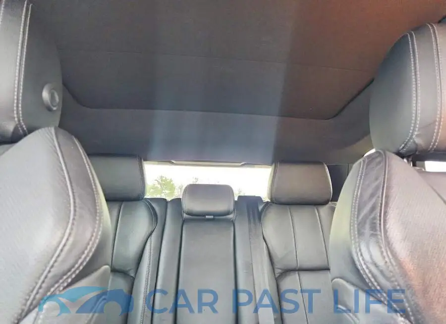 SALVP2RX3JH322642# 10