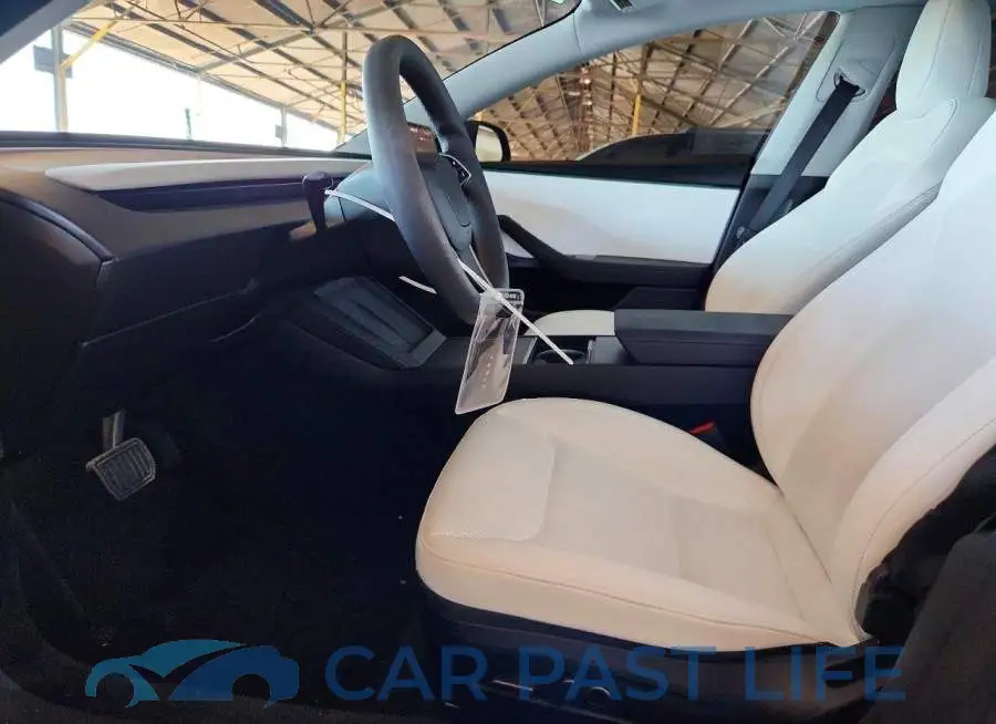 5YJ3E1EA1TF136374# 7