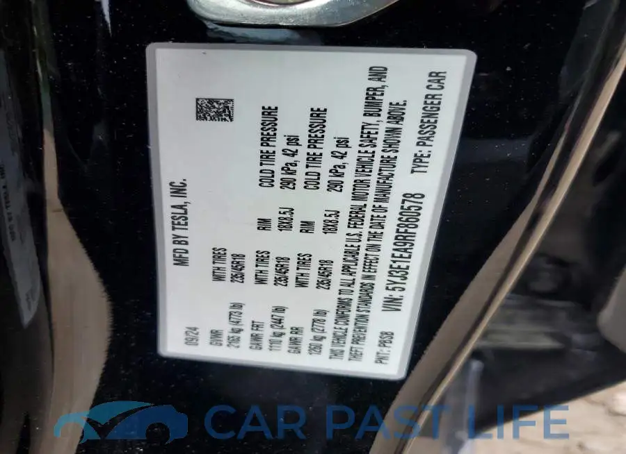 5YJ3E1EA9RF860578# 13