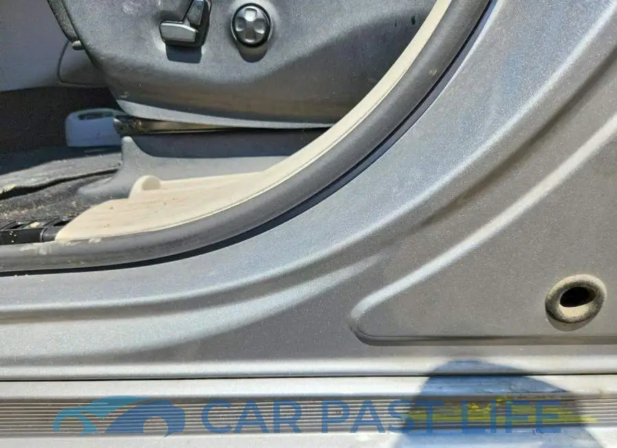 2C4RC1BG1JR291713# 13
