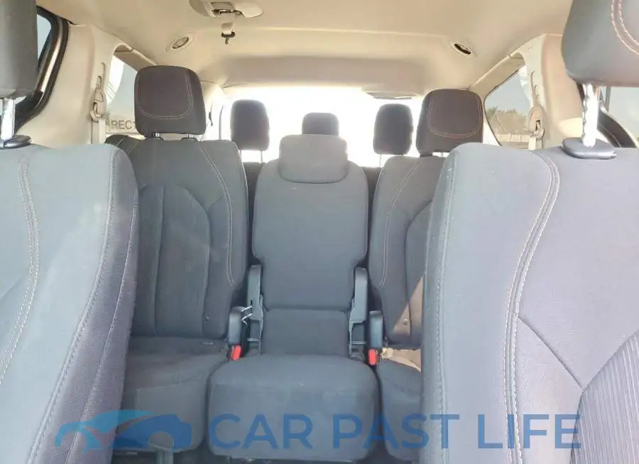 2C4RC1CGXJR236529# 10