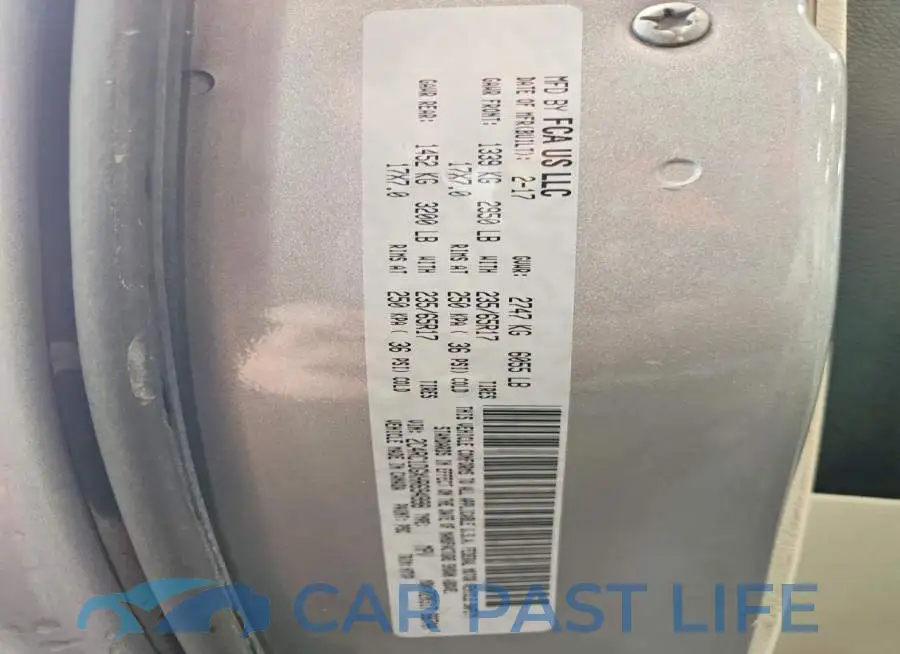 2C4RC1DGXHR694998# 14