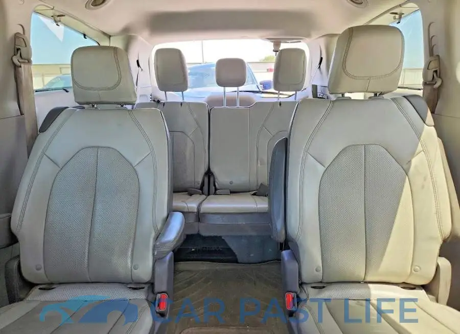 2C4RC1EG4HR511318# 10