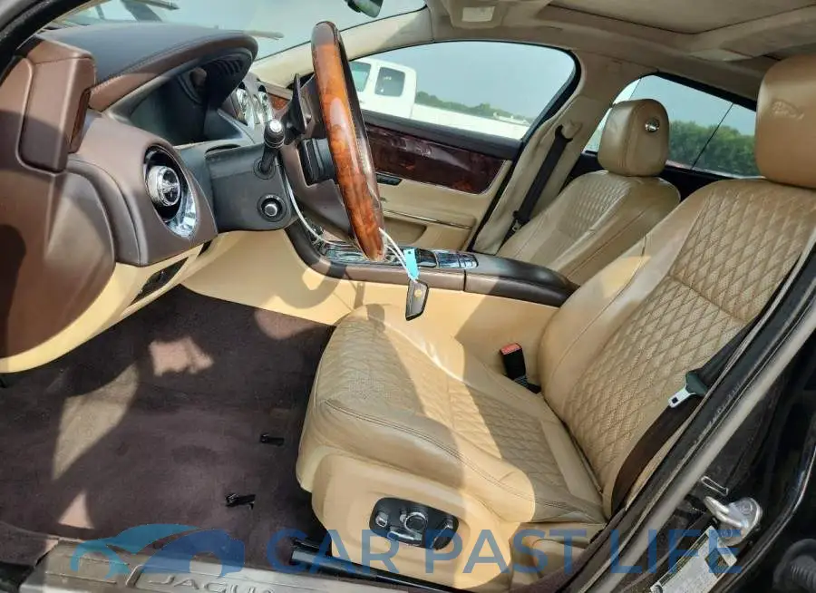SAJWA2G7XK8W17532# 7