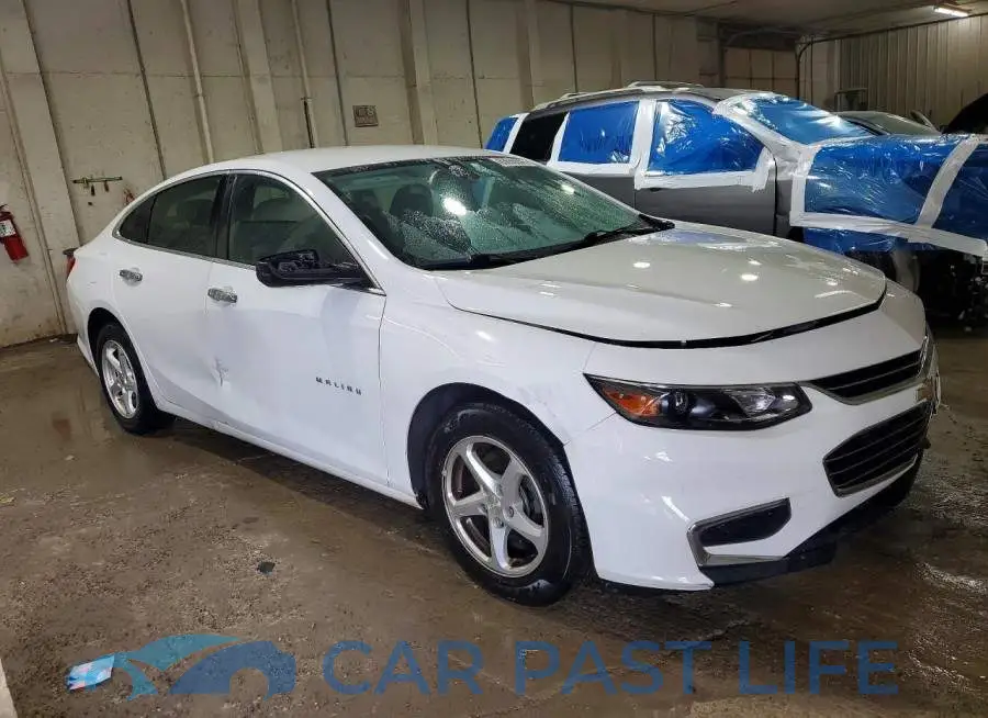1G1ZB5ST4HF204064# 4