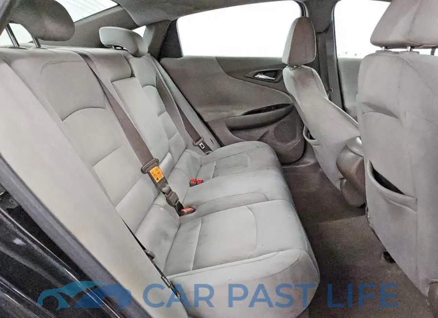1G1ZC5ST4JF152745# 10