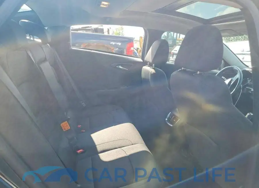 1G1ZD5ST5JF140987# 10