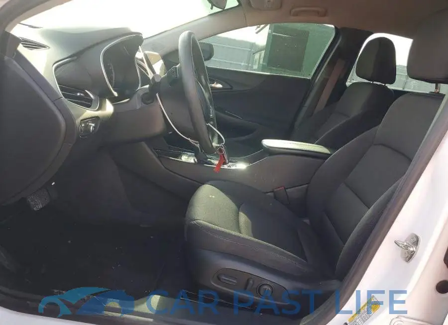 1G1ZD5ST9PF141388# 7
