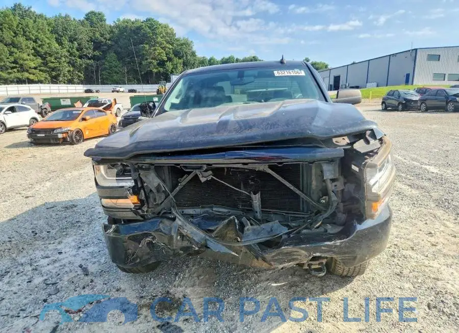 1GCRCPEC8JZ272772# 5