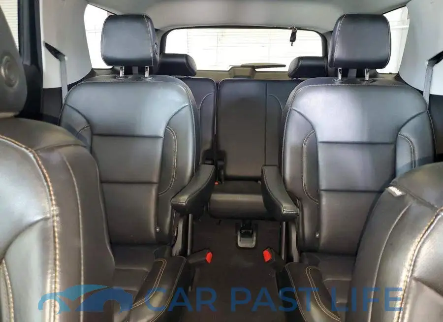 1GNEVJKW5JJ174261# 10