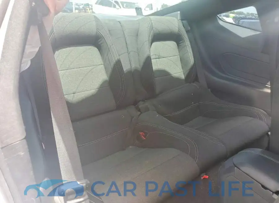 1FA6P8TH0R5118609# 10