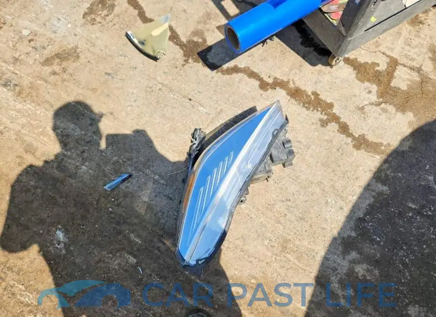 1FMCU9GD9KUB04279# 12