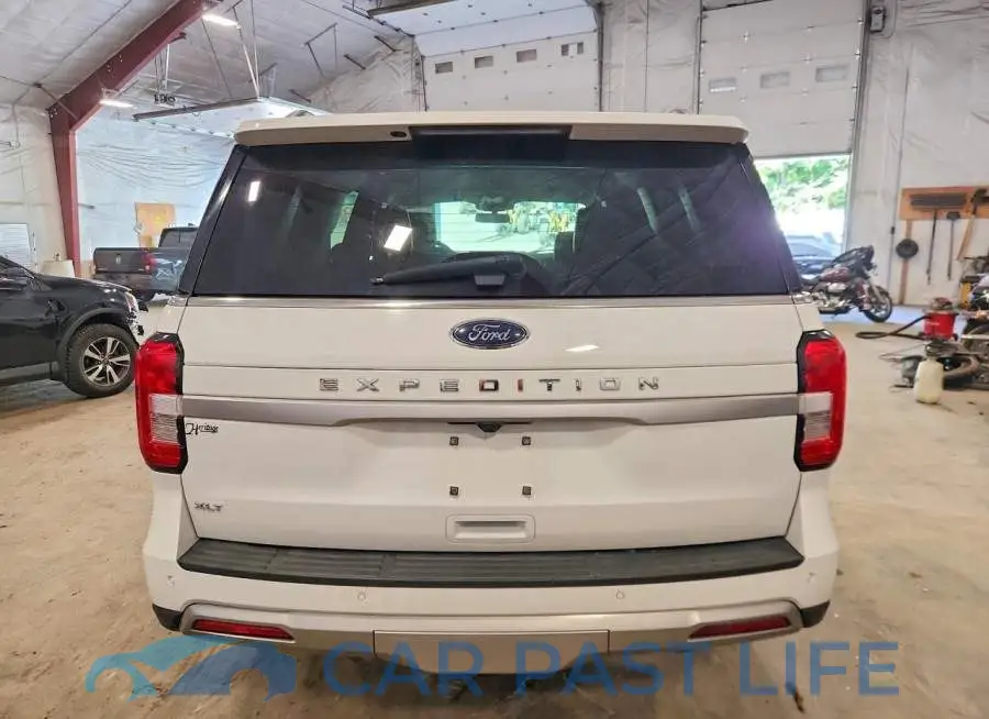 1FMJU1JT9NEA27940# 6