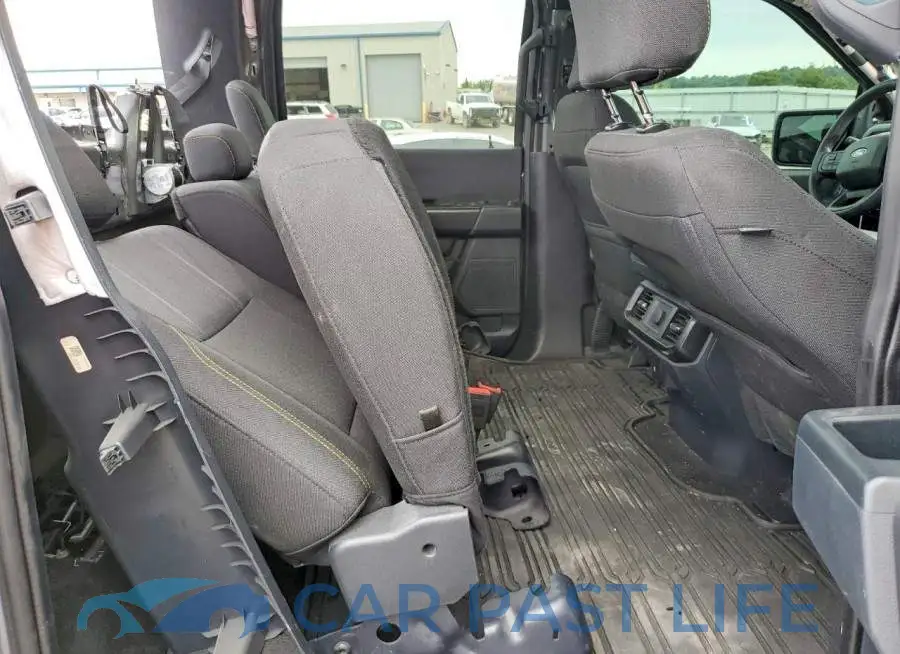 1FTEW2LP3SKD64042# 10