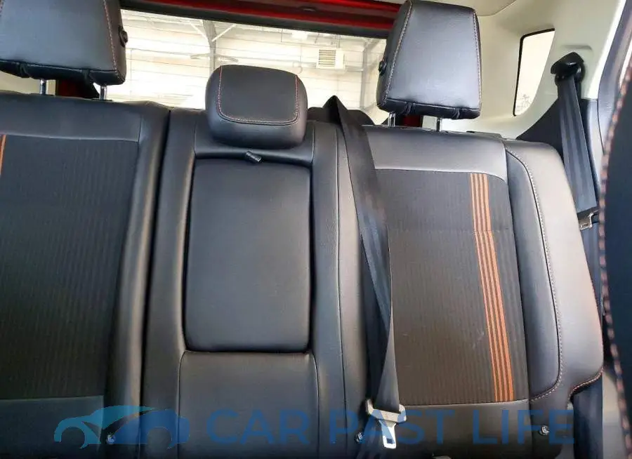 MAJ6P1CL3JC243499# 10