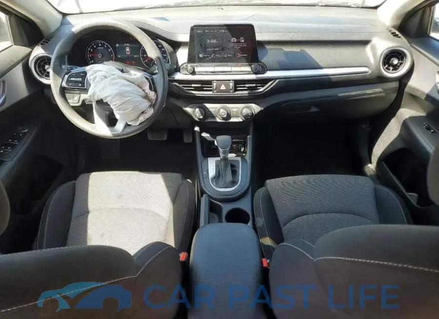 3KPF24AD4RE712979# 8