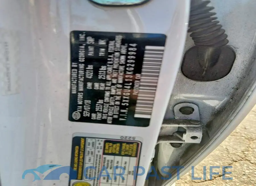 5XXGU4L13KG299984# 12