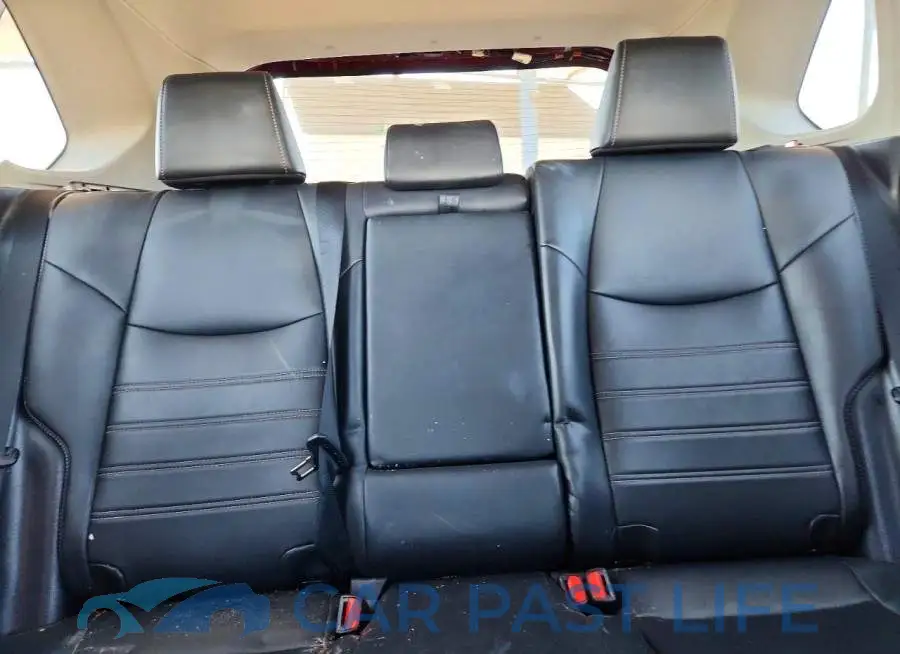 2T3A1RFV8KW081045# 10