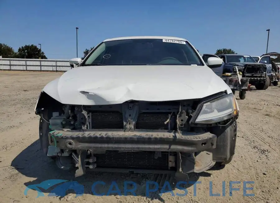 3VW2B7AJ2HM371220# 5