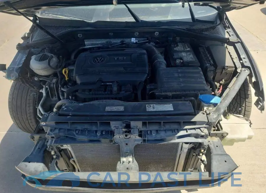 3VW5T7AU8HM001135# 11