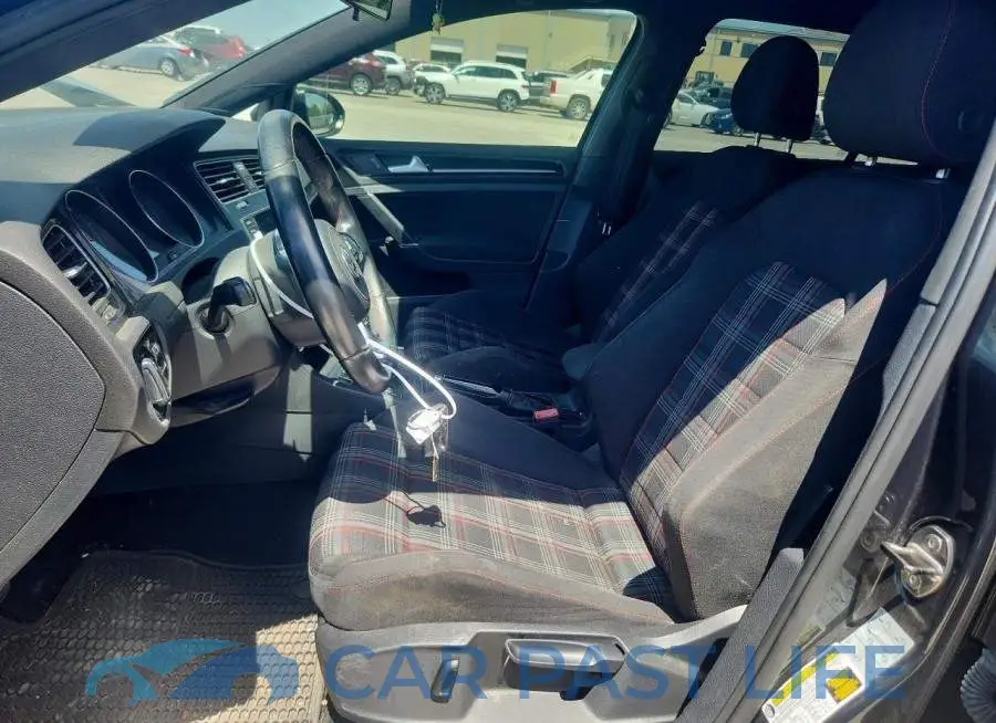 3VW5T7AU8HM001135# 7