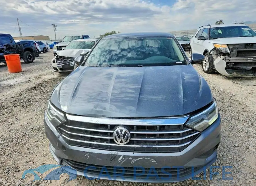 3VWC57BUXKM272060# 5