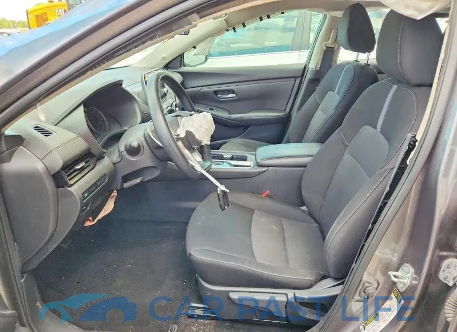 3N1AB8CV3RY319497# 7